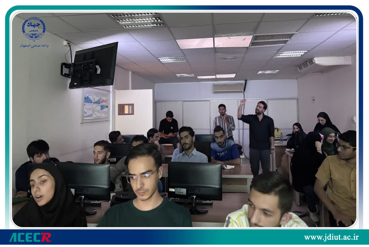 برگزاری برنامه "اتاق فرارکتاب" در دانشگاه صنعتی اصفهان