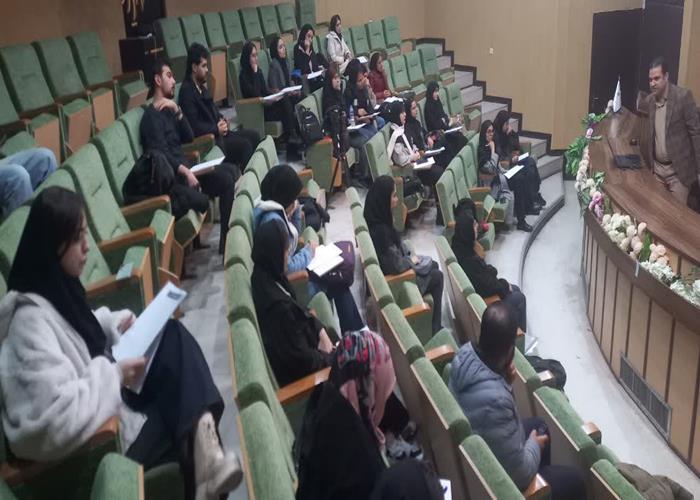 کارگاه آموزشی «فن بیان و سخنوری» در همدان برگزار شد