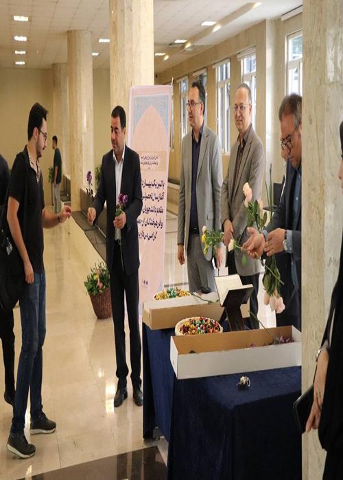 استقبال از دانشجویان در آغاز سال تحصیلی جدید 