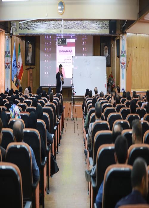 برای ایجاد تحول در رابطه، باید همسرمان را تحویل بگیریم