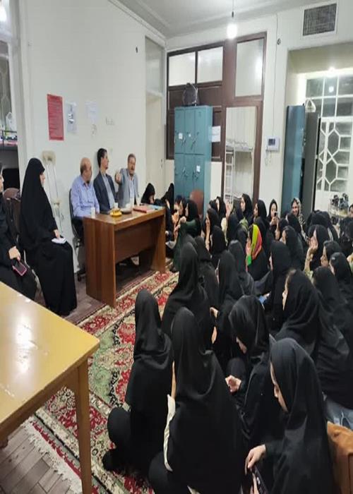 بازدید  مسئولین دانشگاه علم و هنر از خوابگاه ملاصدرا