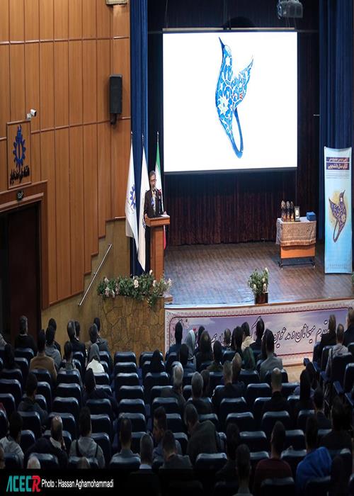 همزمان با اختتامیه سی و دومین جشنواره ملی کتاب سال دانشجویی1404 از سازمان جهاددانشگاهی خوزستان به عنوان مجری برگزیده طرح ملی سریر تقدیر شد.