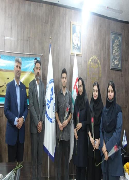 تقدیر از دانشجویان در روز دانشجو