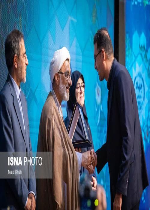 تقدیر از معاون فرهنگی جهاد دانشگاهی لرستان بعنوان جهادگر نمونه جهادانشگاهی کشور 